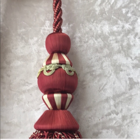 NWOT Custom Decorative elegant curtain tassel tiebacks with beading (set) - Picture 4 of 8